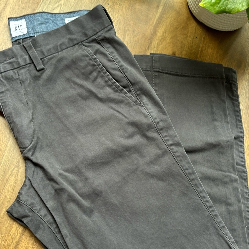 Gap slim chinos